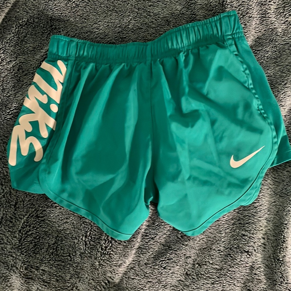 Women’s XS Teal Nike shorts